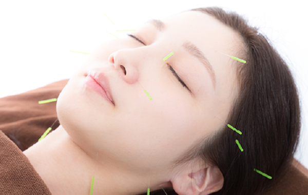 美容鍼ハリリーナ